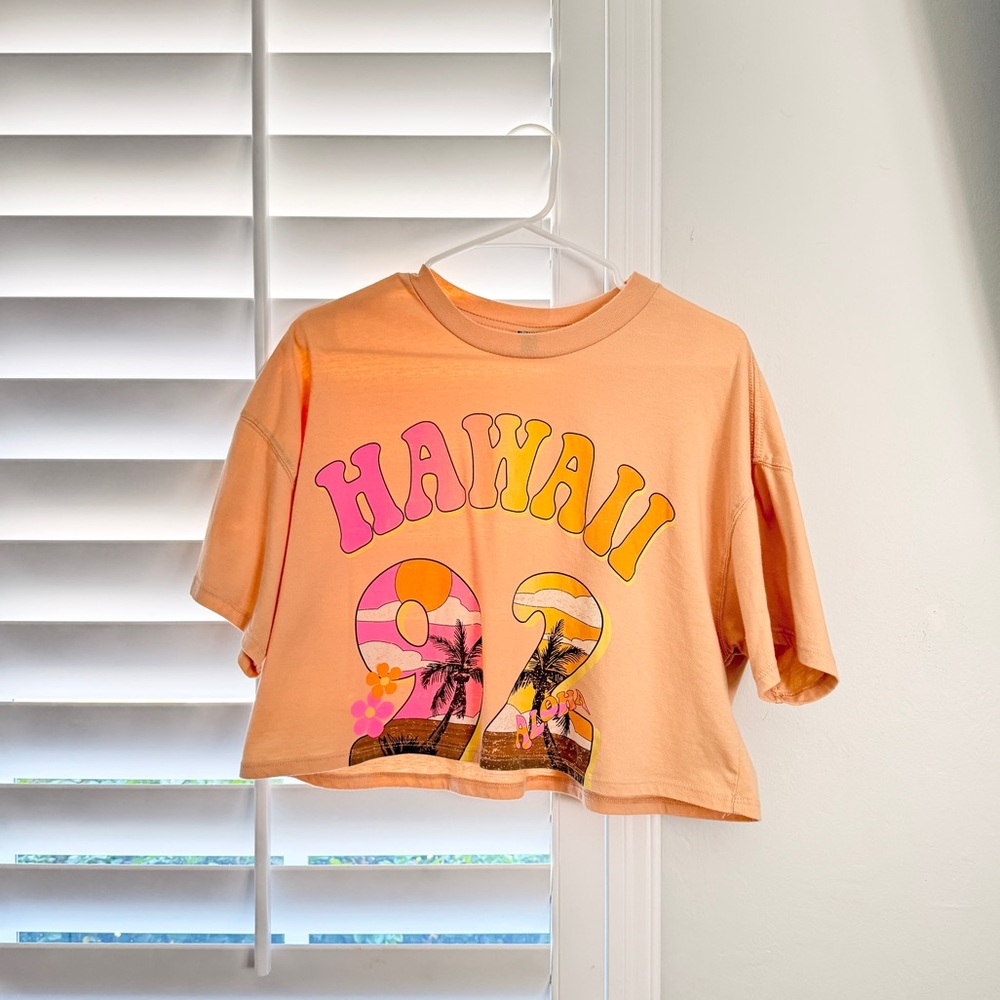 Hawaii Graphic Cropped Shirt